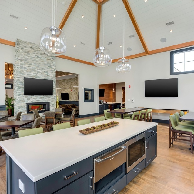 The Kinloch - Social Spaces with Kitchen, Televisions and Complimentary WiFi